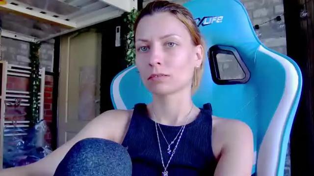 Image 4 of karoline121 Stream on Chaturbate on 28 days ago