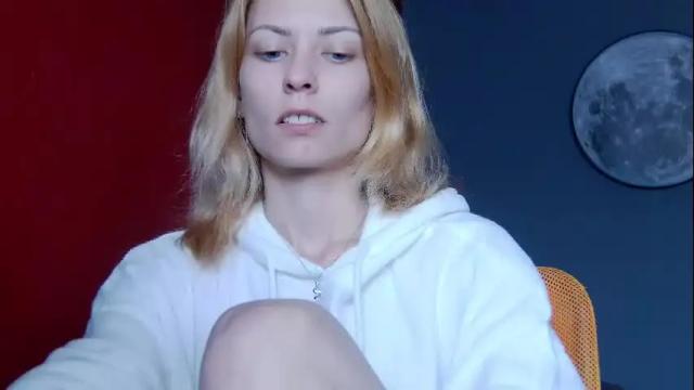 Image 12 of karoline121 Stream on Chaturbate on 13 days ago