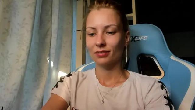 Image 6 of karoline121 Stream on Chaturbate on 1 month ago