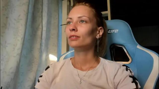 Image 7 of karoline121 Stream on Chaturbate on 1 month ago