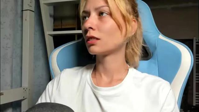 Thumbnail 1, karoline121's Stream at Chaturbate, 1 month ago