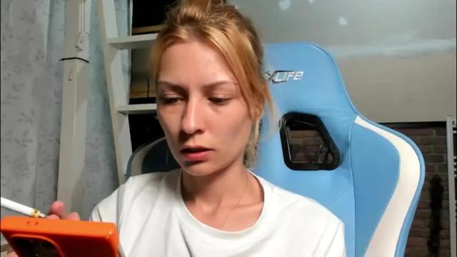 Image 8 of karoline121 Stream on Chaturbate on 1 month ago