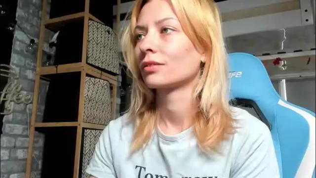 Thumbnail 3, karoline121's Stream at Chaturbate, 1 month ago