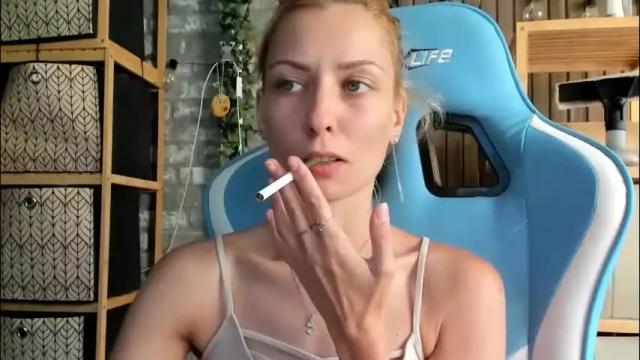 Image 3 of karoline121 Stream on Chaturbate on 1 month ago