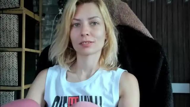 Image 11 of karoline121 Stream on Chaturbate on 1 month ago