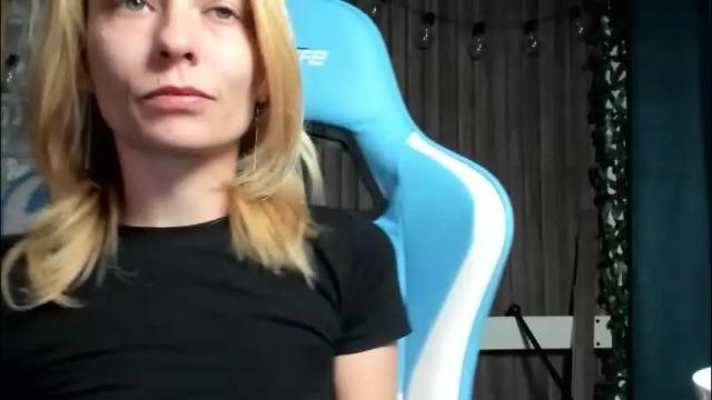 Image 6 of karoline121 Stream on Chaturbate on 1 month ago