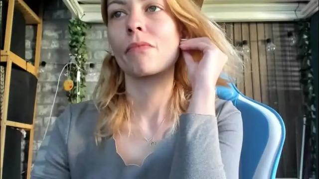 Image 6 of karoline121 Stream on Chaturbate on 23 days ago