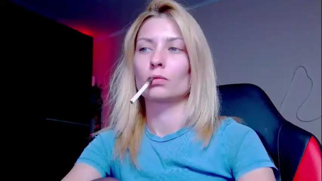 Image 4 of karoline121 Stream on Chaturbate on 21 days ago