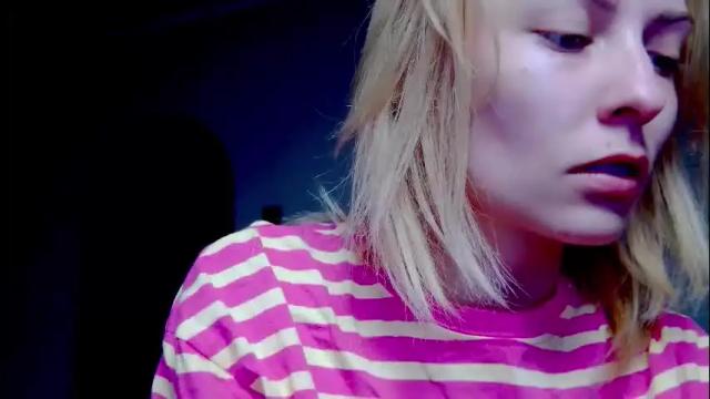Image 6 of karoline121 Stream on Chaturbate on 20 days ago