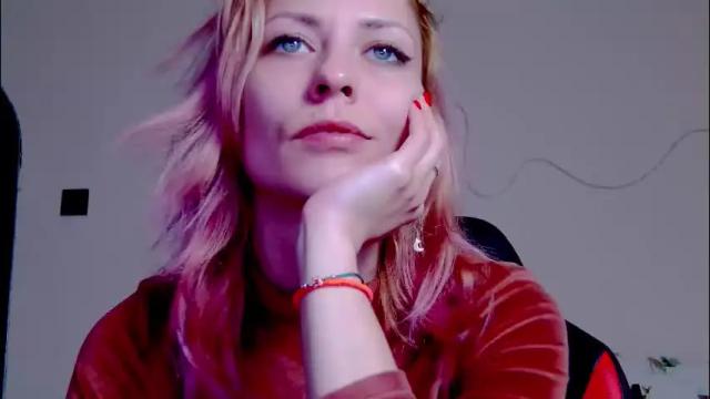 Image 11 of karoline121 Stream on Chaturbate on 1 month ago