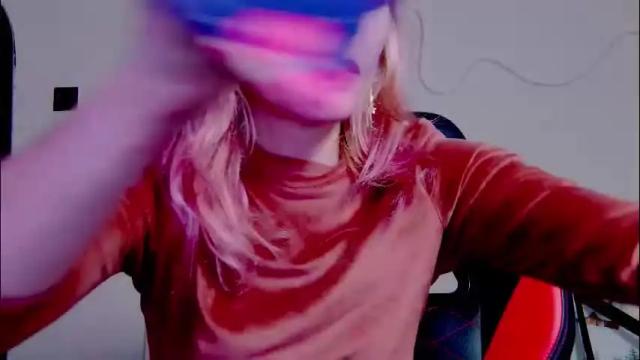 Image 8 of karoline121 Stream on Chaturbate on 1 month ago