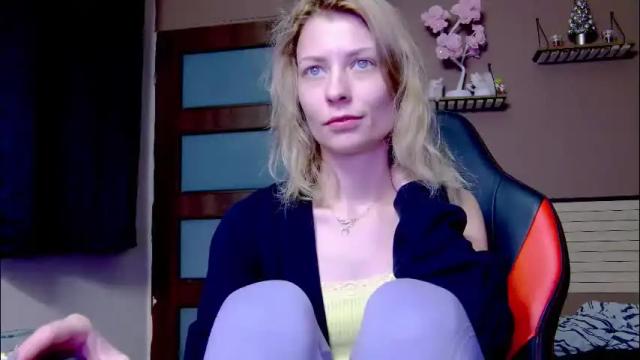 Image 4 of karoline121 Stream on Chaturbate on 25 days ago