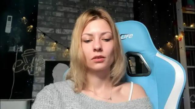 Image 6 of karoline121 Stream on Chaturbate on 6 days ago