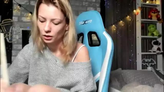 Image 8 of karoline121 Stream on Chaturbate on 6 days ago