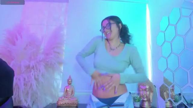 Image 11 of karoline_jones1 Stream on Chaturbate on 19 months ago