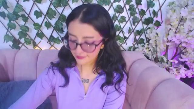 Image 10 of karoline_jones1 Stream on Chaturbate on 19 months ago