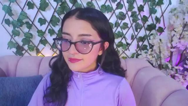 Image 3 of karoline_jones1 Stream on Chaturbate on 19 months ago