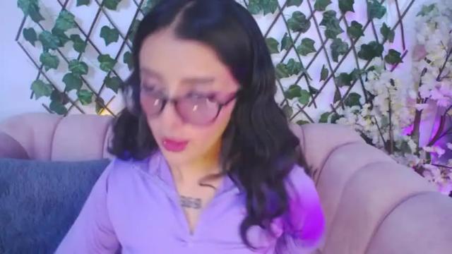 Image 6 of karoline_jones1 Stream on Chaturbate on 19 months ago