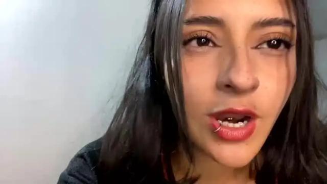 Image 12 of karoline_jones1 Stream on Chaturbate on 18 months ago