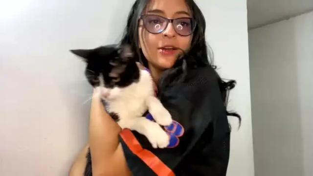 Thumbnail 3, karoline_jones1's Stream at Chaturbate, 18 months ago