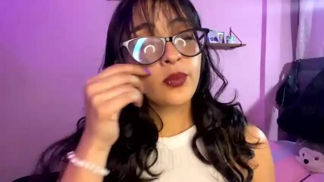 Image 12 of karoline_jones1 Stream on Chaturbate on 18 months ago