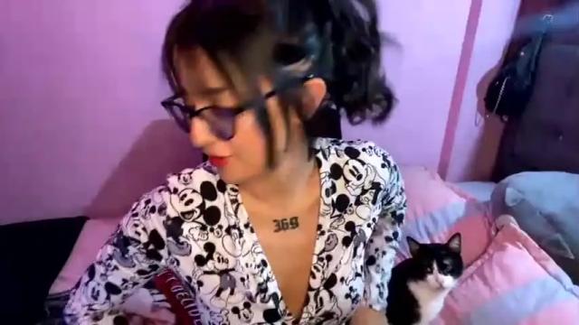 Image 8 of karoline_jones1 Stream on Chaturbate on 18 months ago
