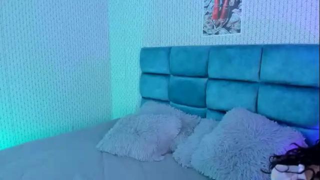 Image 11 of karoline_jones_ Stream on Chaturbate on 2 months ago