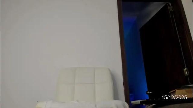 Image 4 of karoline_marin Stream on Chaturbate on 1 month ago