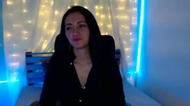 Image 2 of karoline_rogers Stream on Chaturbate on 17 months ago