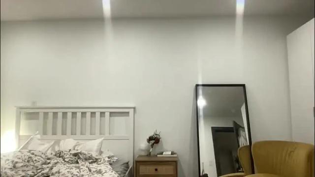 Image 7 of karolinedavies Stream on Chaturbate on 23 days ago