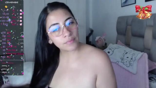 Image 12 of karoll_gh Stream on Chaturbate on 17 months ago