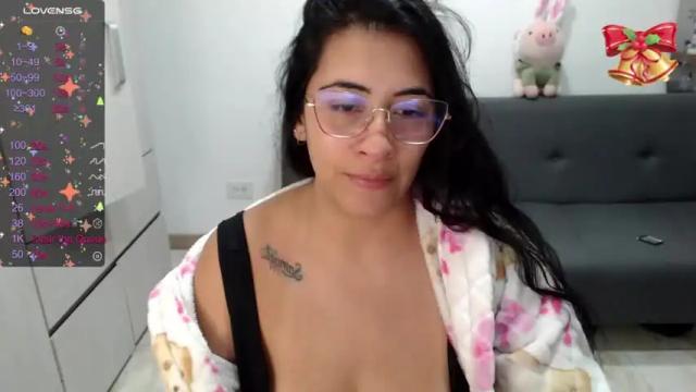 Thumbnail 1, karoll_gh's Stream at Chaturbate, 17 months ago