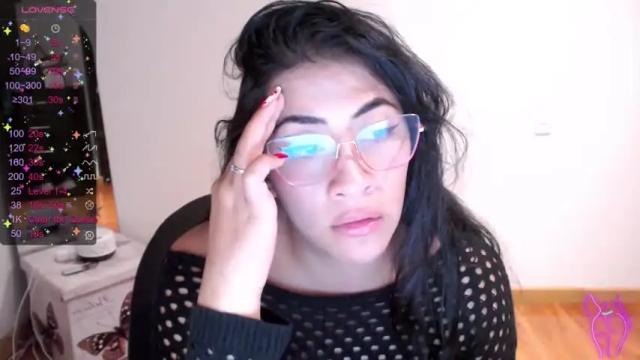Image 10 of karoll_gh Stream on Chaturbate on 16 months ago