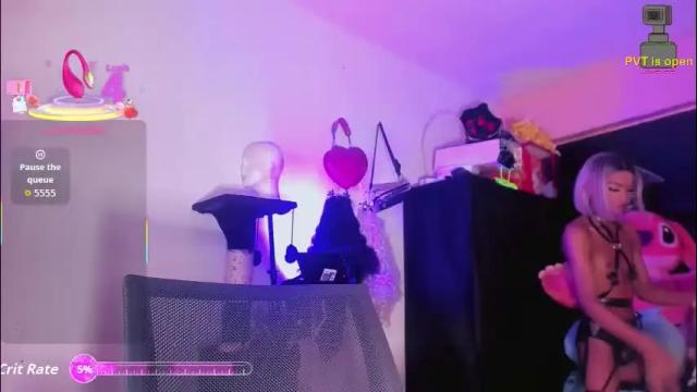 Image 12 of karoll_scoott Stream on Chaturbate on 2 months ago