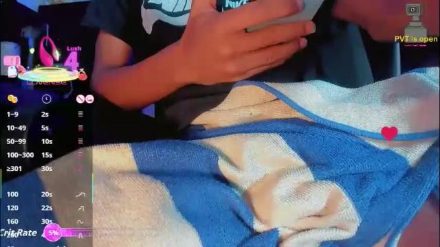 Image 2 of karoll_scoott Stream on Chaturbate on 27 days ago