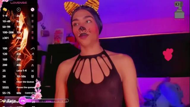 Image 10 of karoll_scoott Stream on Chaturbate on 21 days ago