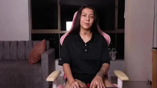 Image 7 of karollhorny Stream on Chaturbate on 24 days ago