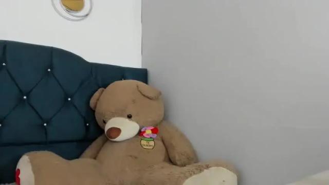 Image 8 of karolmora Stream on Chaturbate on 19 months ago