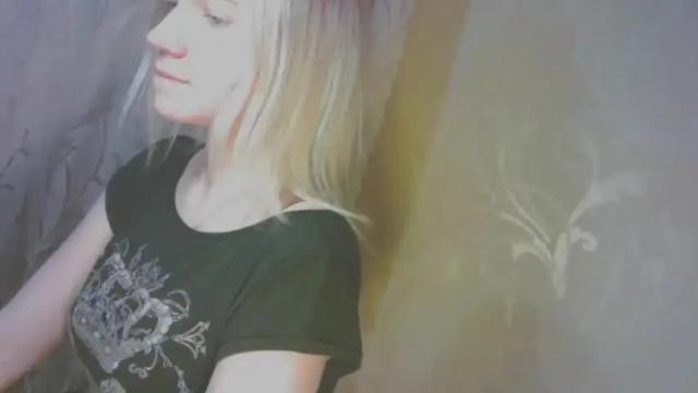 Image 7 of karolynafox Stream on Chaturbate on 17 months ago
