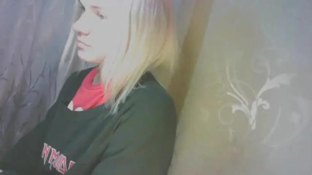 Image 4 of karolynafox Stream on Chaturbate on 17 months ago