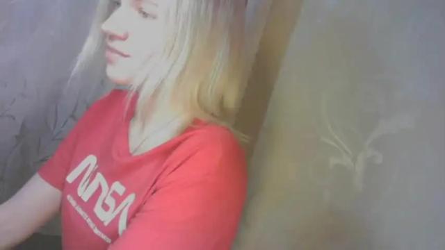 Image 3 of karolynafox Stream on Chaturbate on 14 months ago