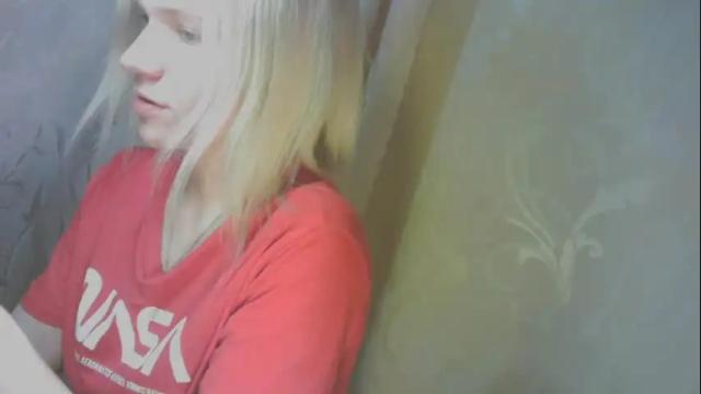 Image 8 of karolynafox Stream on Chaturbate on 14 months ago