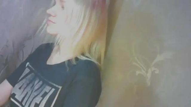 Image 4 of karolynafox Stream on Chaturbate on 13 months ago