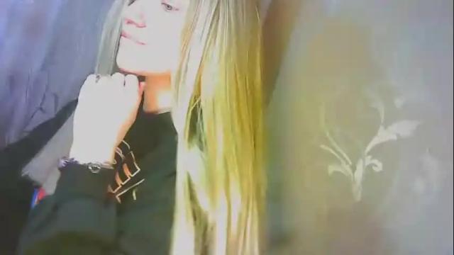 Thumbnail 1, karolynafox's Stream at Chaturbate, 1 month ago