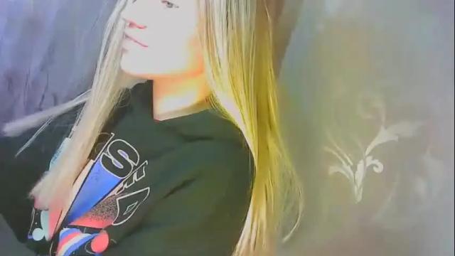 Image 2 of karolynafox Stream on Chaturbate on 1 month ago