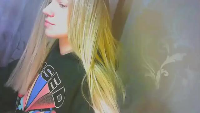 Image 3 of karolynafox Stream on Chaturbate on 1 month ago