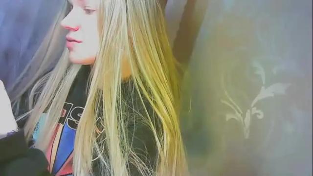Image 4 of karolynafox Stream on Chaturbate on 1 month ago