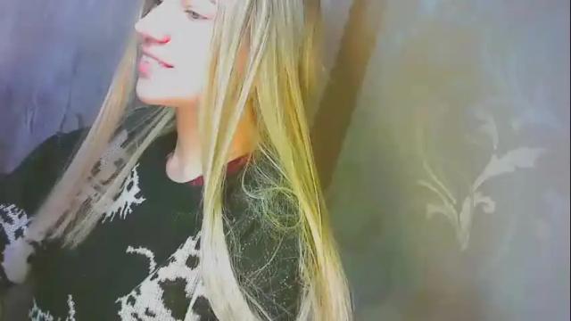 Image 7 of karolynafox Stream on Chaturbate on 1 month ago