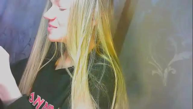 Image 8 of karolynafox Stream on Chaturbate on 1 month ago