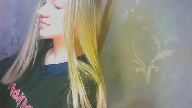Image 4 of karolynafox Stream on Chaturbate on 1 month ago